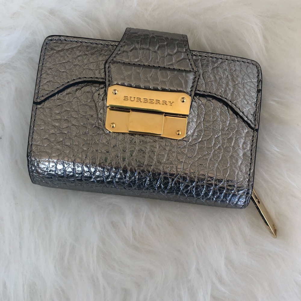 Burberry Leather wallet